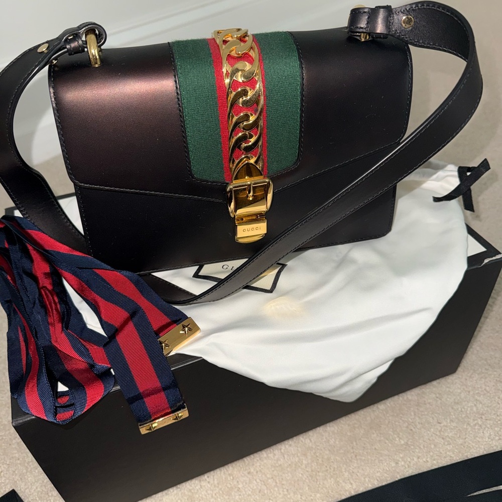 Gucci Black Leather Shoulder Bag with Green and Red Web and Gold Hardware